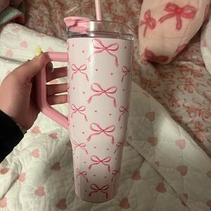 Bow Tumbler